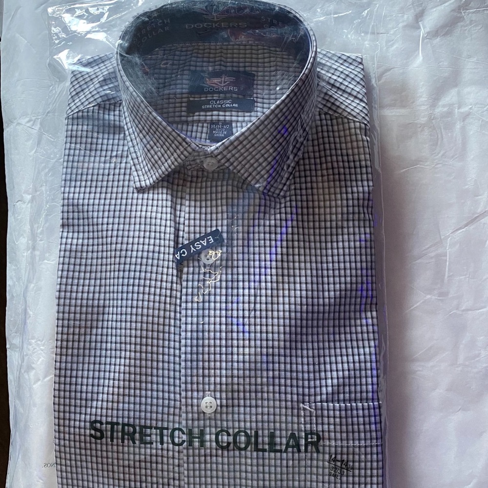 NEW DOCKER’s MEN’S Black/white dress shirt